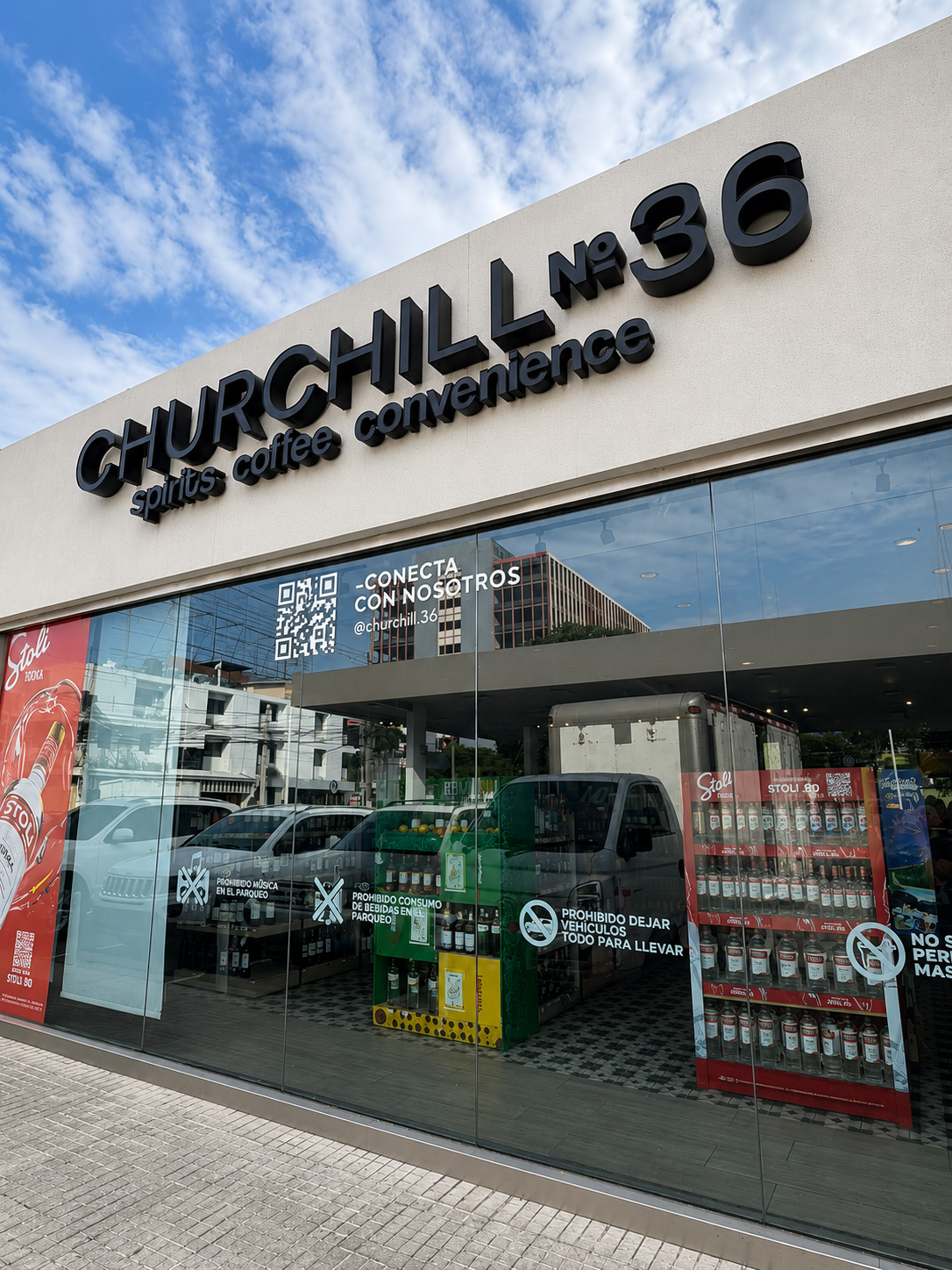 Frente Churchill 36