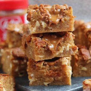SUGAR WHISK BISCOFF BLONDIES